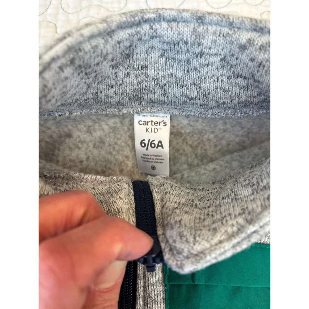 Carters Kids‎ Boy's Gray Fleece Vest Green Pocket Zipper Size 6 #95